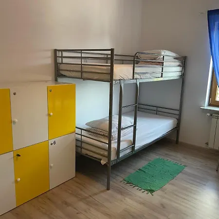 Sky8noclegi Hostel *
