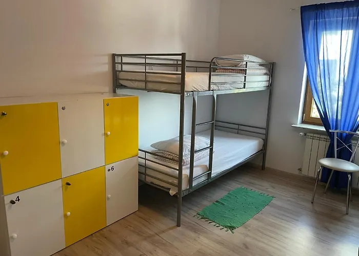 Sky8noclegi Hostel *
